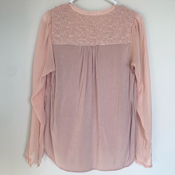 EUC Anthropologie Tiny Pink Embroidered Split Neck Peasant Top Blouse Medium - Picture 3 of 5